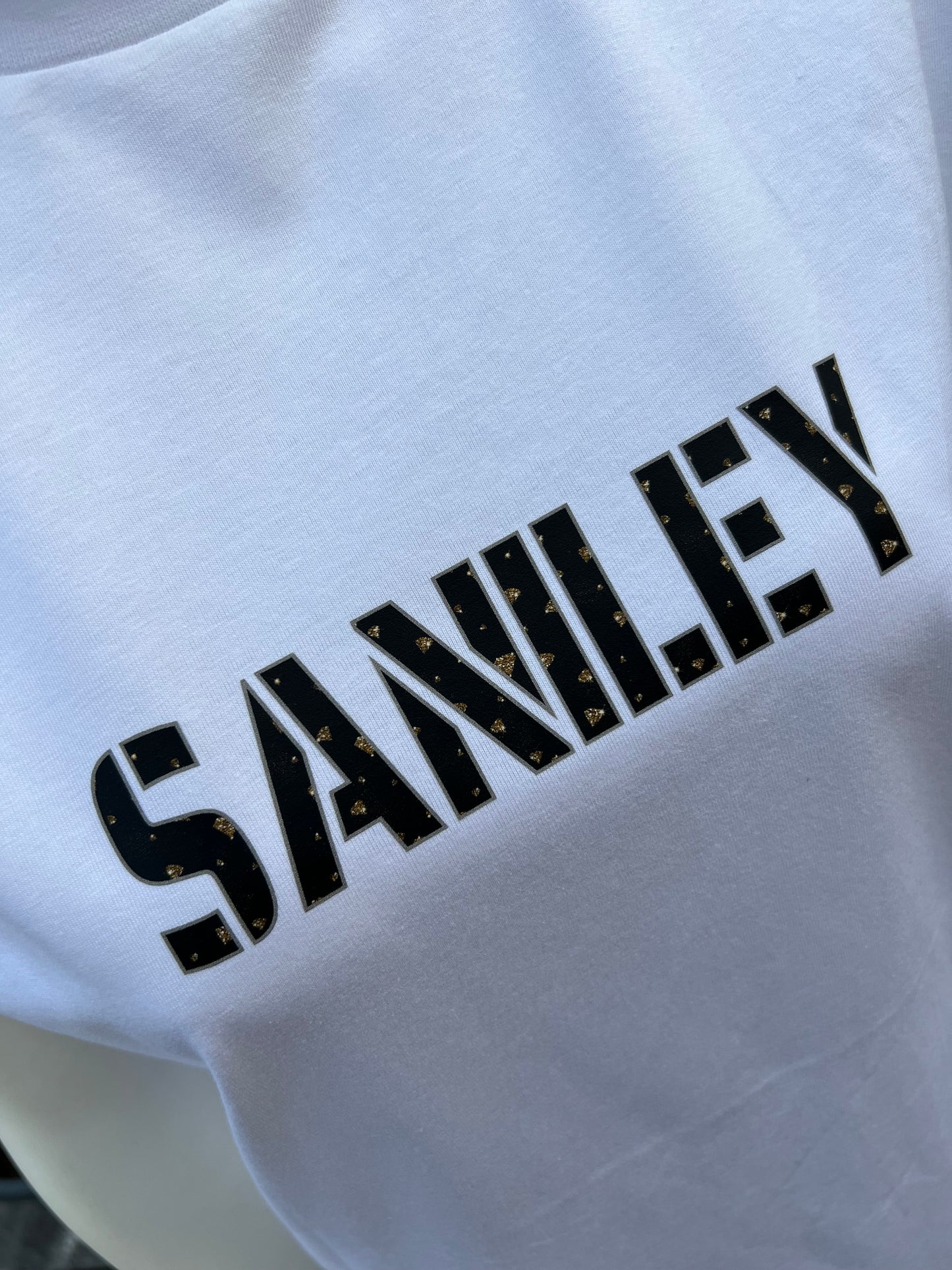 Kleid [Romy] by Saniley – Komfort und Elleganz kombiniert in einem Kleid