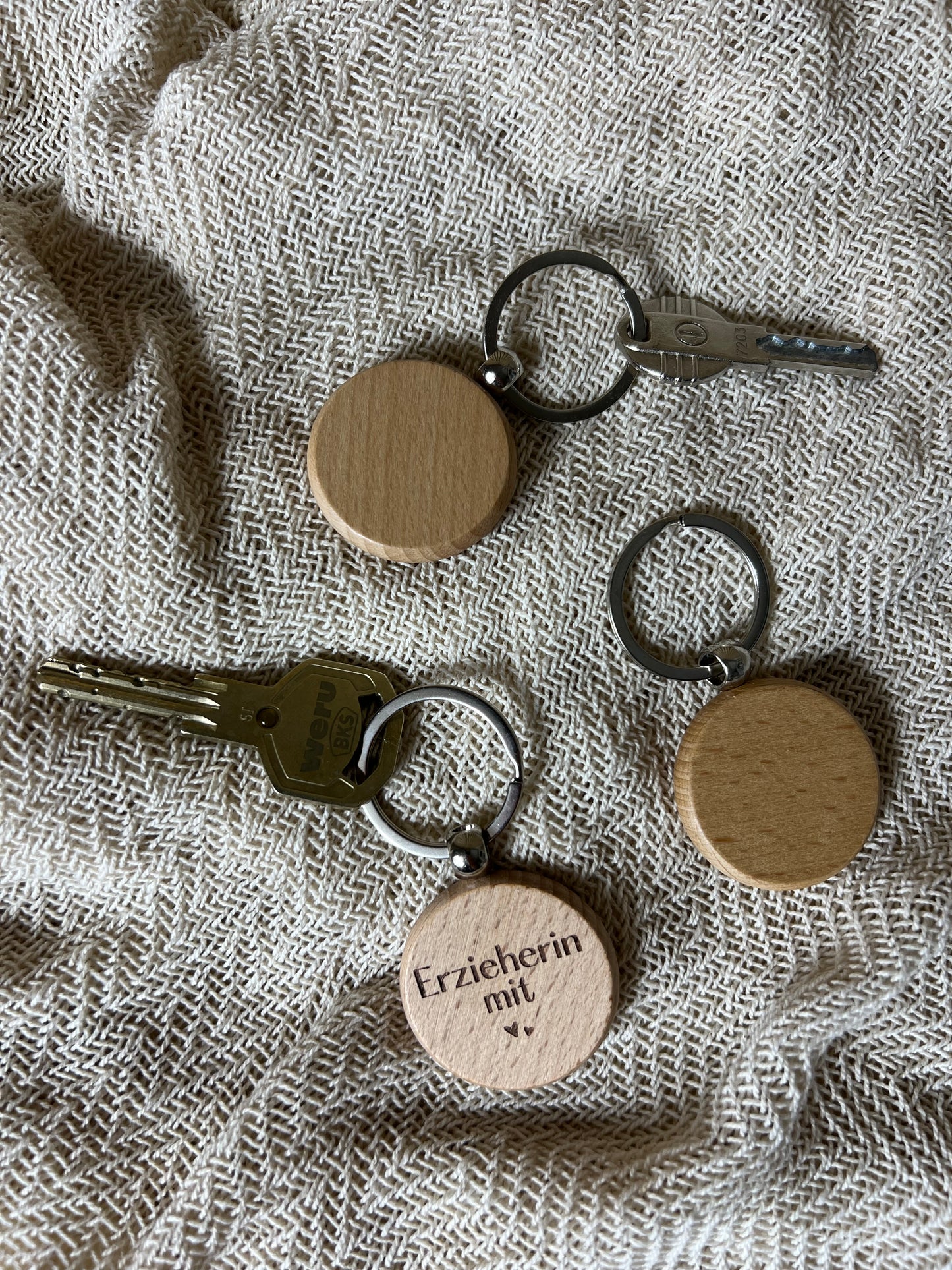 Personalisierter Holzschlüsselanhänger