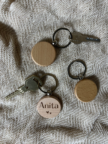 Personalisierter Holzschlüsselanhänger