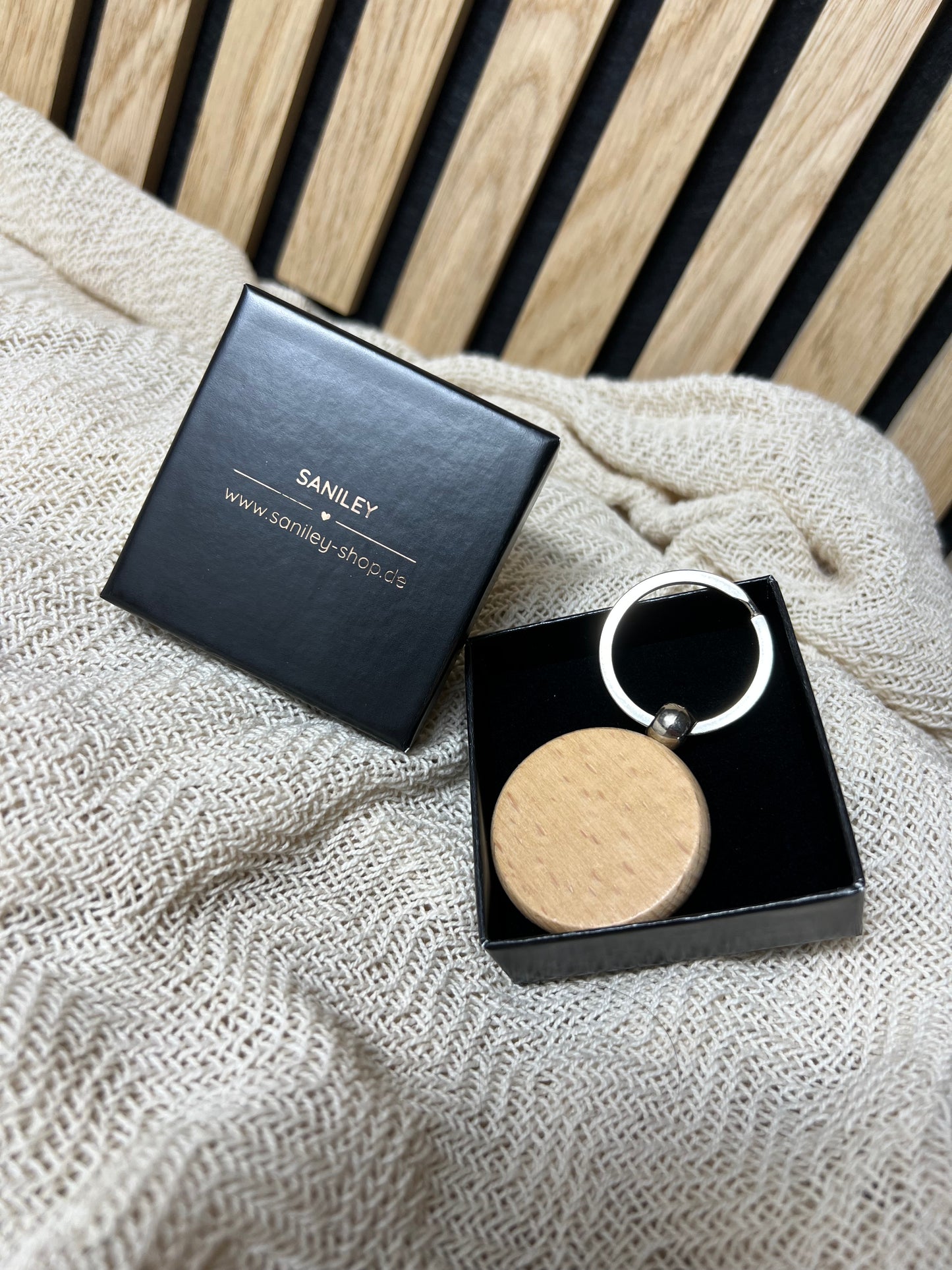 Personalisierter Holzschlüsselanhänger