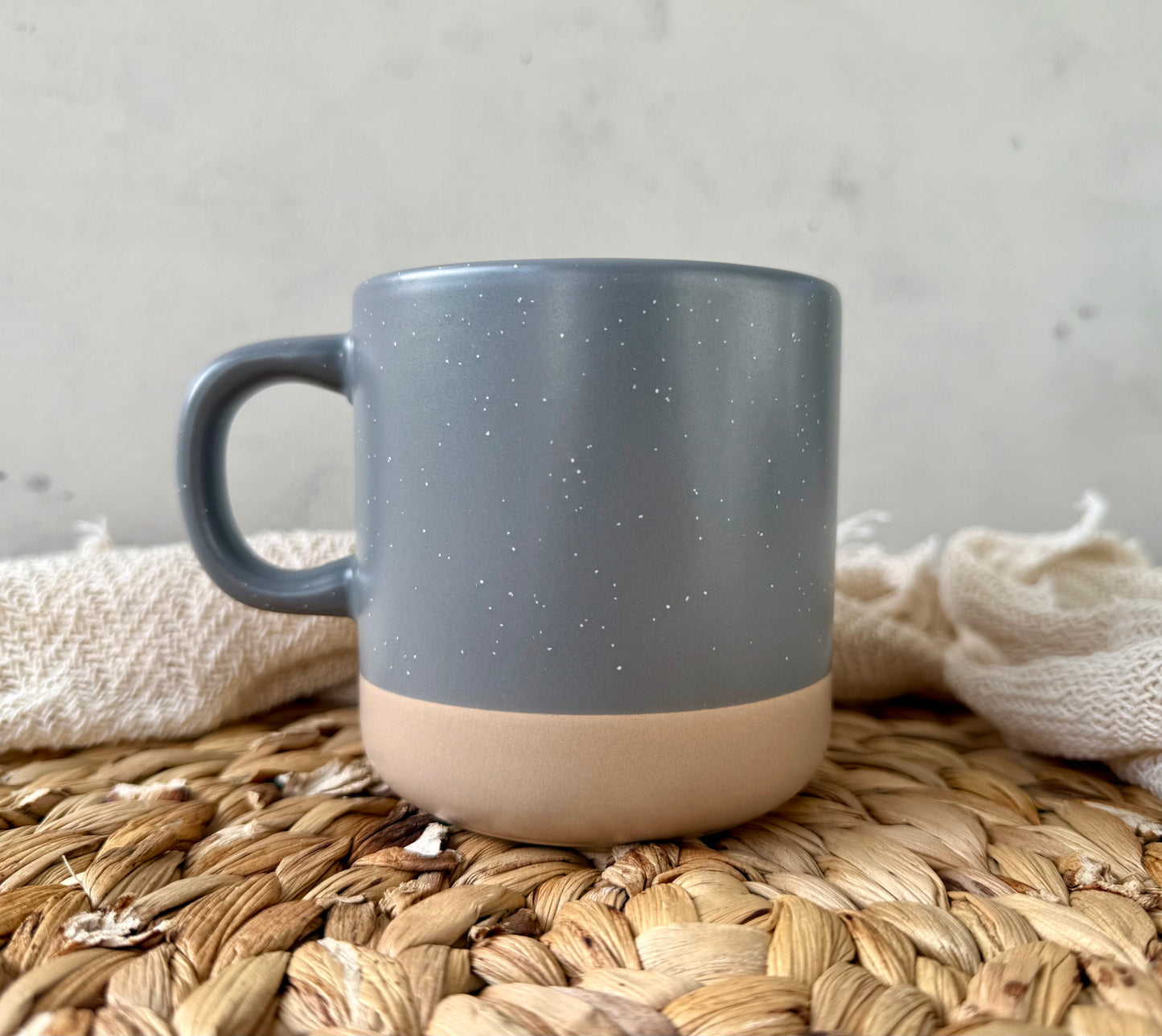 Personalisierte Steinguttasse