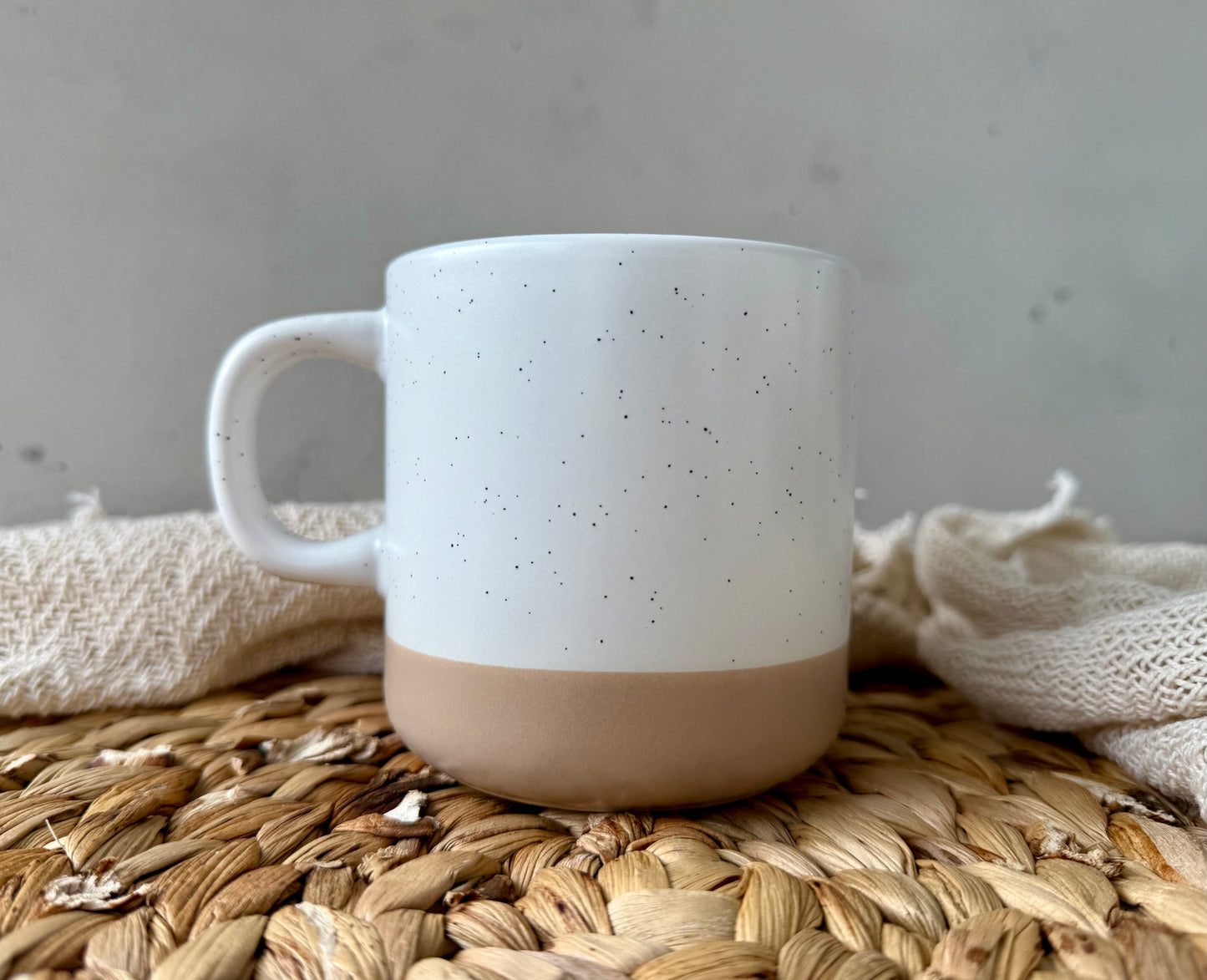 Personalisierte Steinguttasse