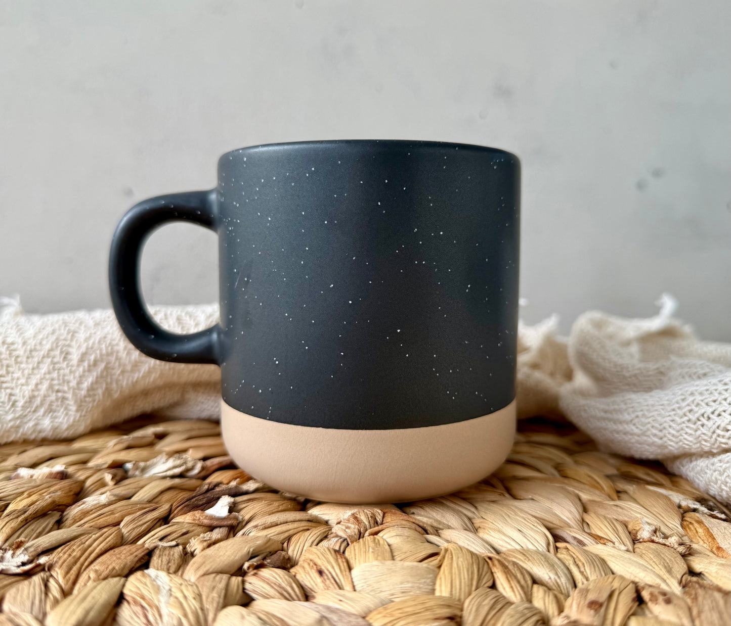 Personalisierte Steinguttasse